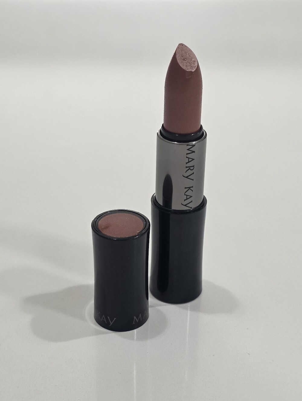 Mary Kay Apricot Glaze Lipstick Discontinued - Picture 4 of 6